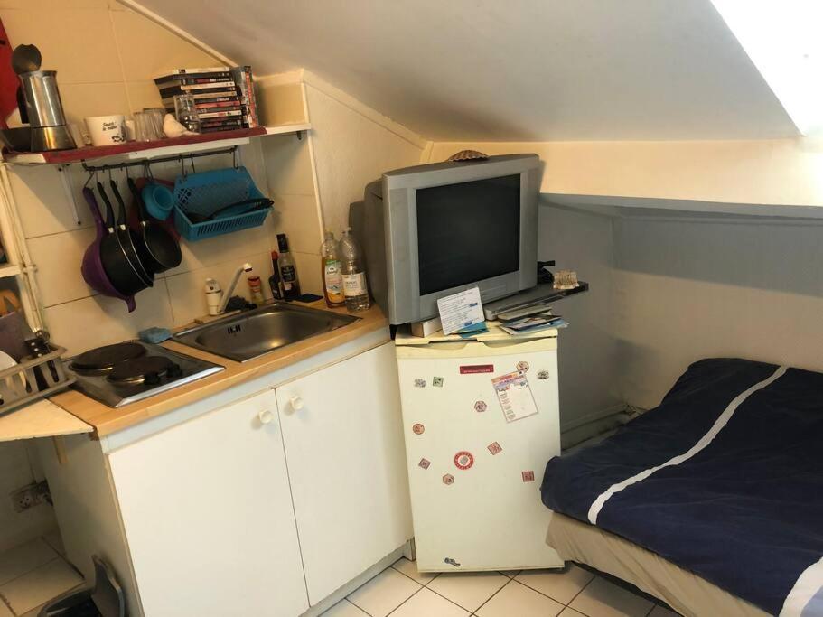 Apartment Confortable Studio,paris 14 Eme Paris